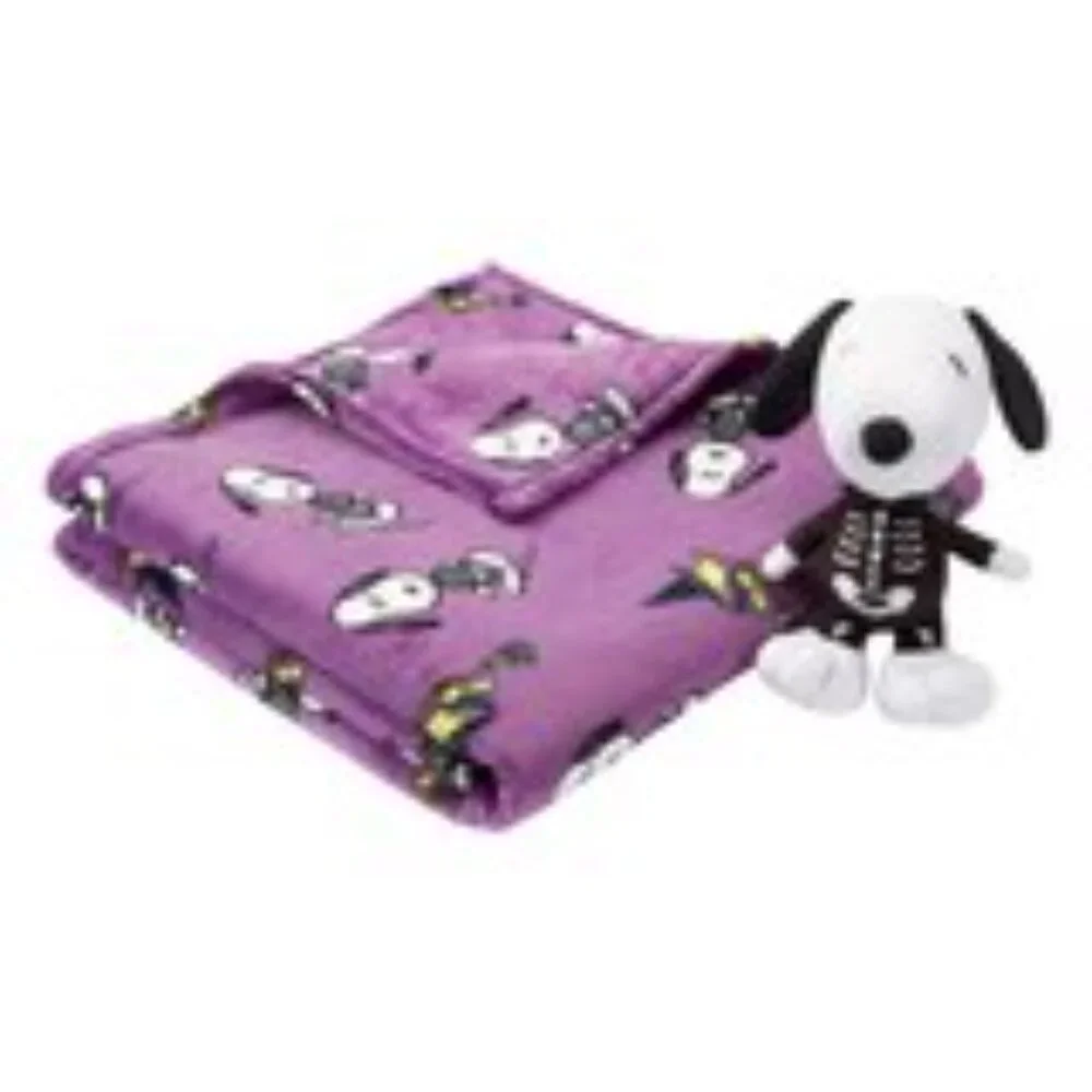 Peanuts Spooky Snoopy Pillow & 40